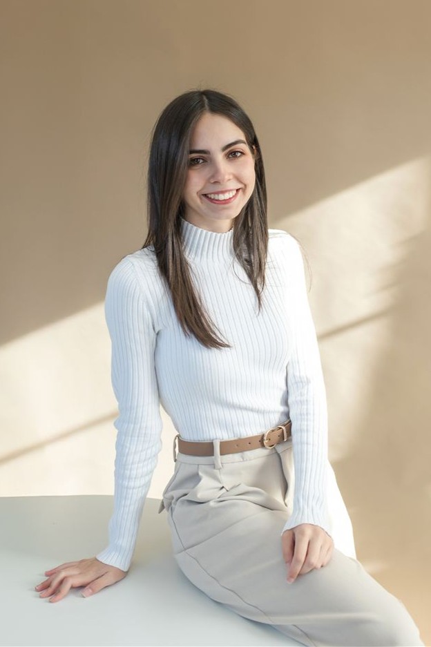 Retrato de Cheyenne Merchán, psicóloga para ansiedad y terapia de pareja